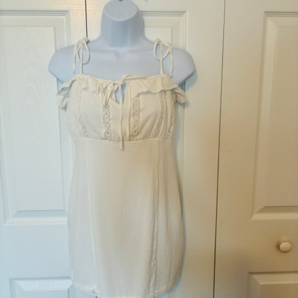 Forever 21 Ivory Mini Dress – Embroidered Bodice, Adjustable Straps, Size M - Picture 4 of 9